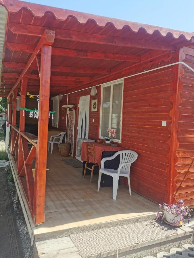 Edit Vendeghaz Tiszaújváros Exterior foto