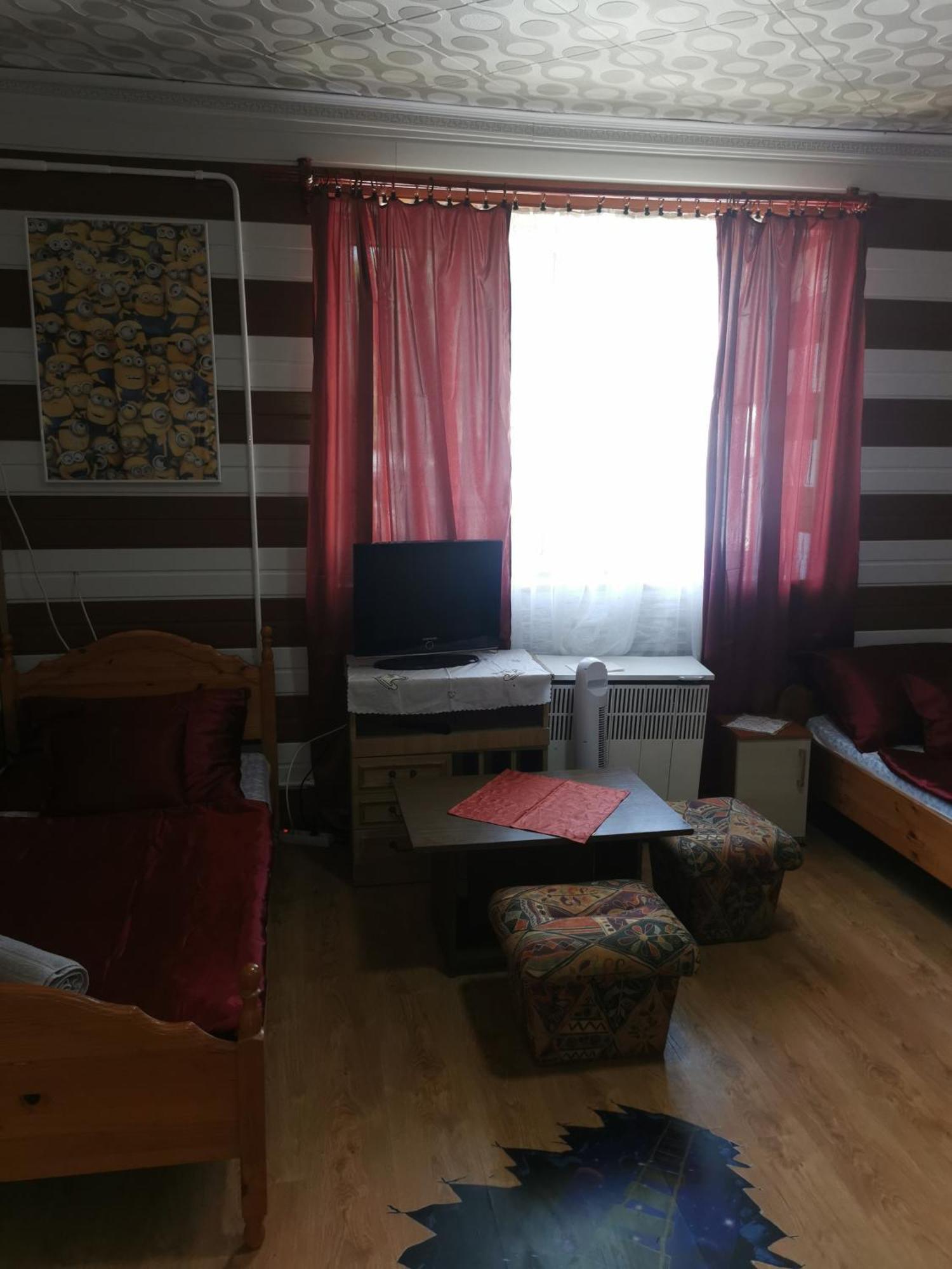 Edit Vendeghaz Tiszaújváros Cameră foto