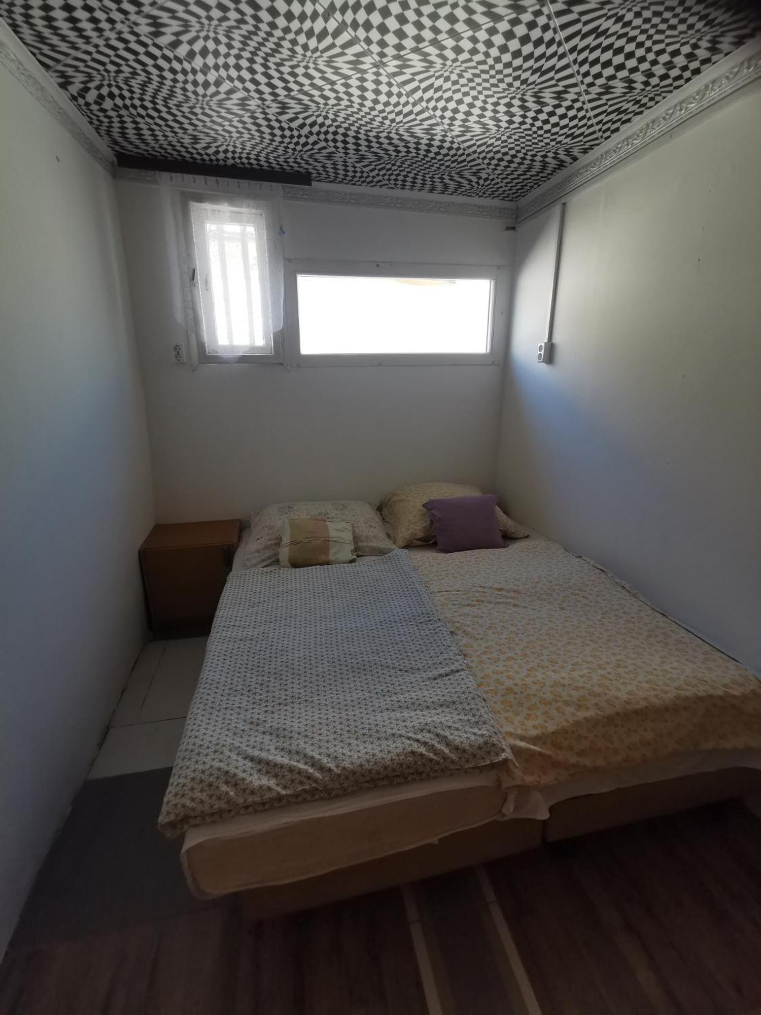 Edit Vendeghaz Tiszaújváros Cameră foto